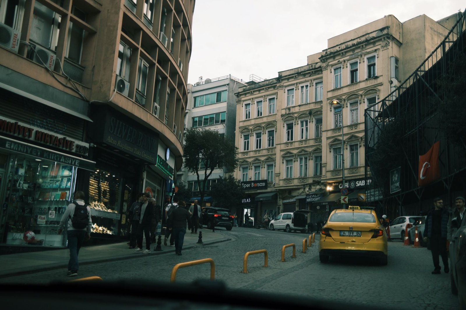 Bartın Dedektiflik: Şehirdeki Sessiz Gerçekleri Güvenli ve Profesyonel Bir Şekilde Keşfedin! 2 İstanbul sokaklarında Dedektif Bartın macerası