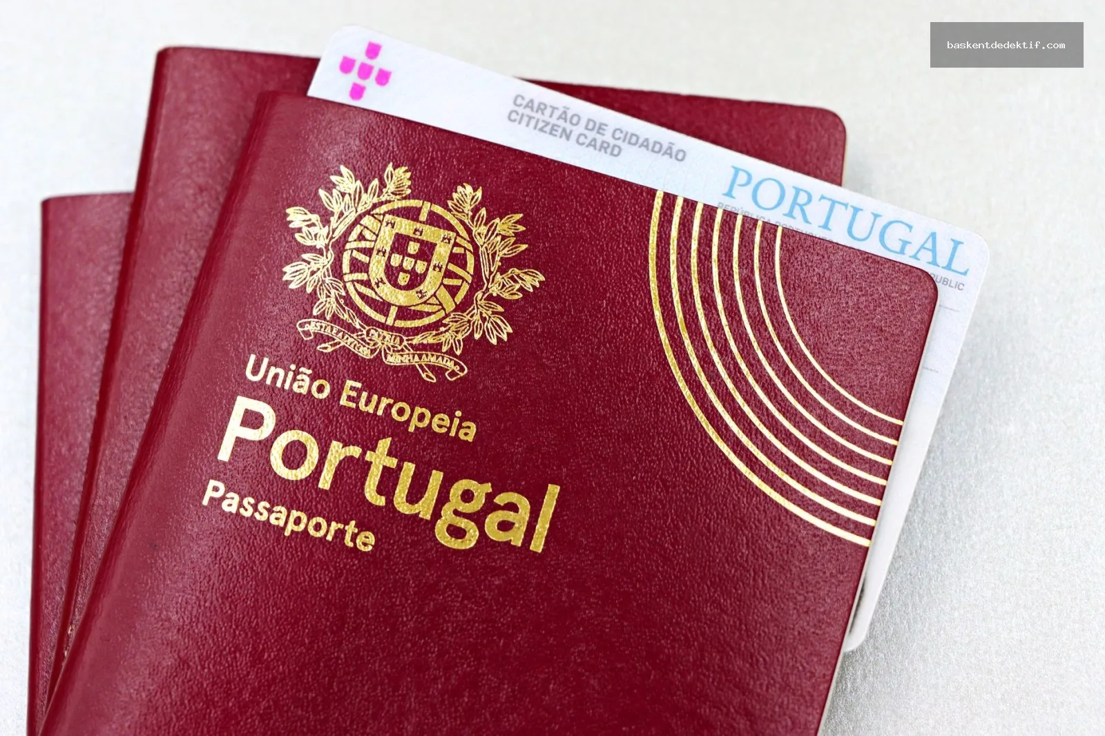 Dedektif İstanbul: Kayıt İddialarını ve Yasal Sınırları Anlama Rehberi 4 Otel kaydı için kullanılan Portekiz pasaportu ve kimlik kartı