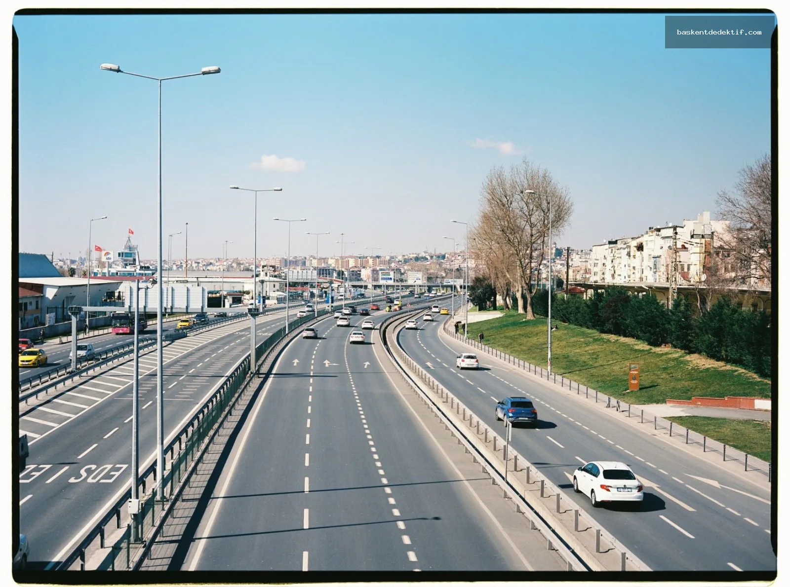 İlkadım Dedektif: Samsun’un Gizli Gerçeklerini Profesyonel Bir Şekilde Keşfedin 2 İlkadım Özel Dedektif, İstanbul trafiğinde gizli keşif yapıyor
