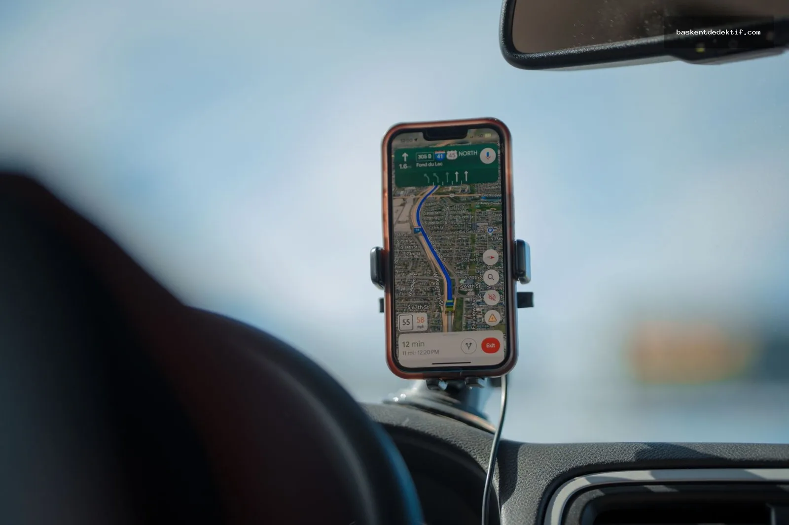 Araç içi GPS ile profesyonel eş takibi uygulaması