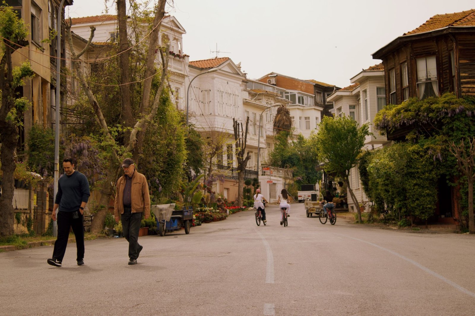 Dedektif Kars İstanbul’un tarihi sokaklarında dedektif çözümlüyor