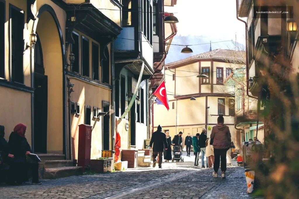 Kütahya Dedektif: Şehrin Gizemlerini ve Yaşamınızı Güvenli Araştırmalarla Keşfedin!