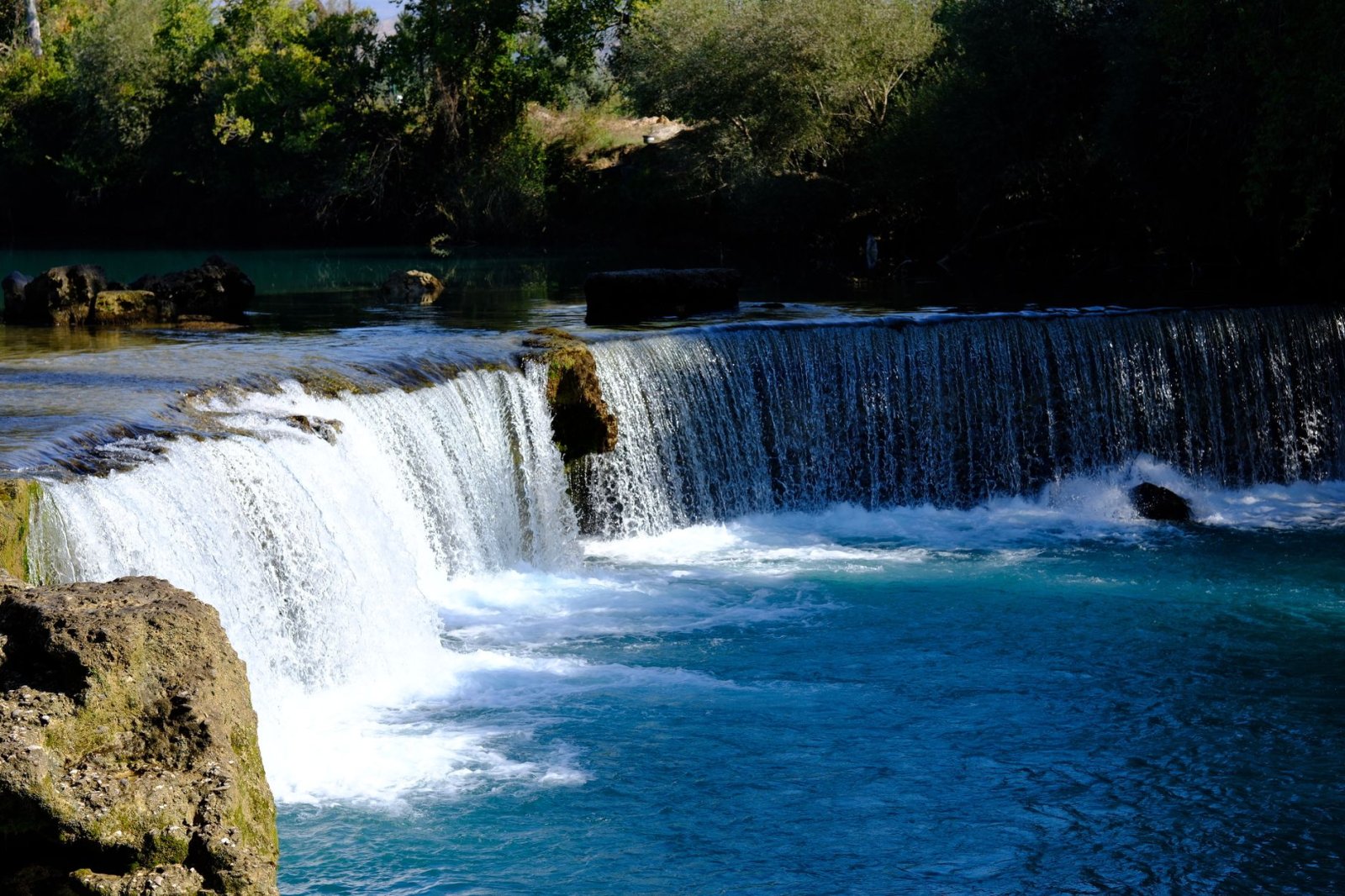 Manavgat Özel Dedektif: Bölgesel Araştırma ve Çözüm Rehberi 2 Antalya Manavgat dedektif çözüm süreci içinde çalışan profesyonel bir avukat