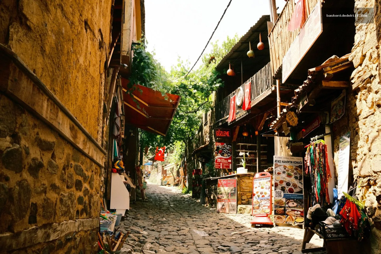 Mardin Merkez Dedektif Mardin’deki tarihi sokaklarda gizemli bir dedektifin çözüm süreci