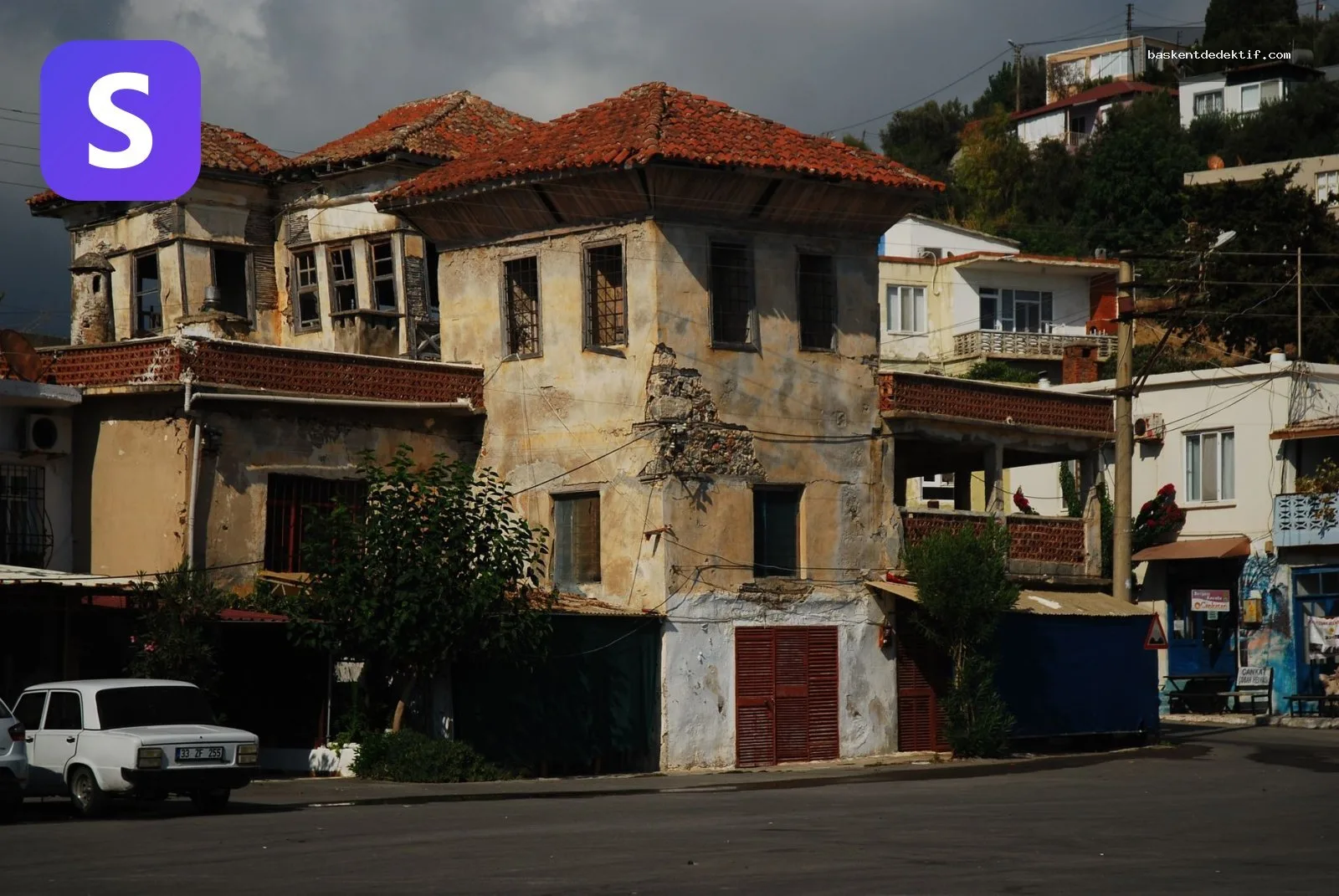 Mersin Eş Takibi Bozyazı'daki eski tarihi binalar