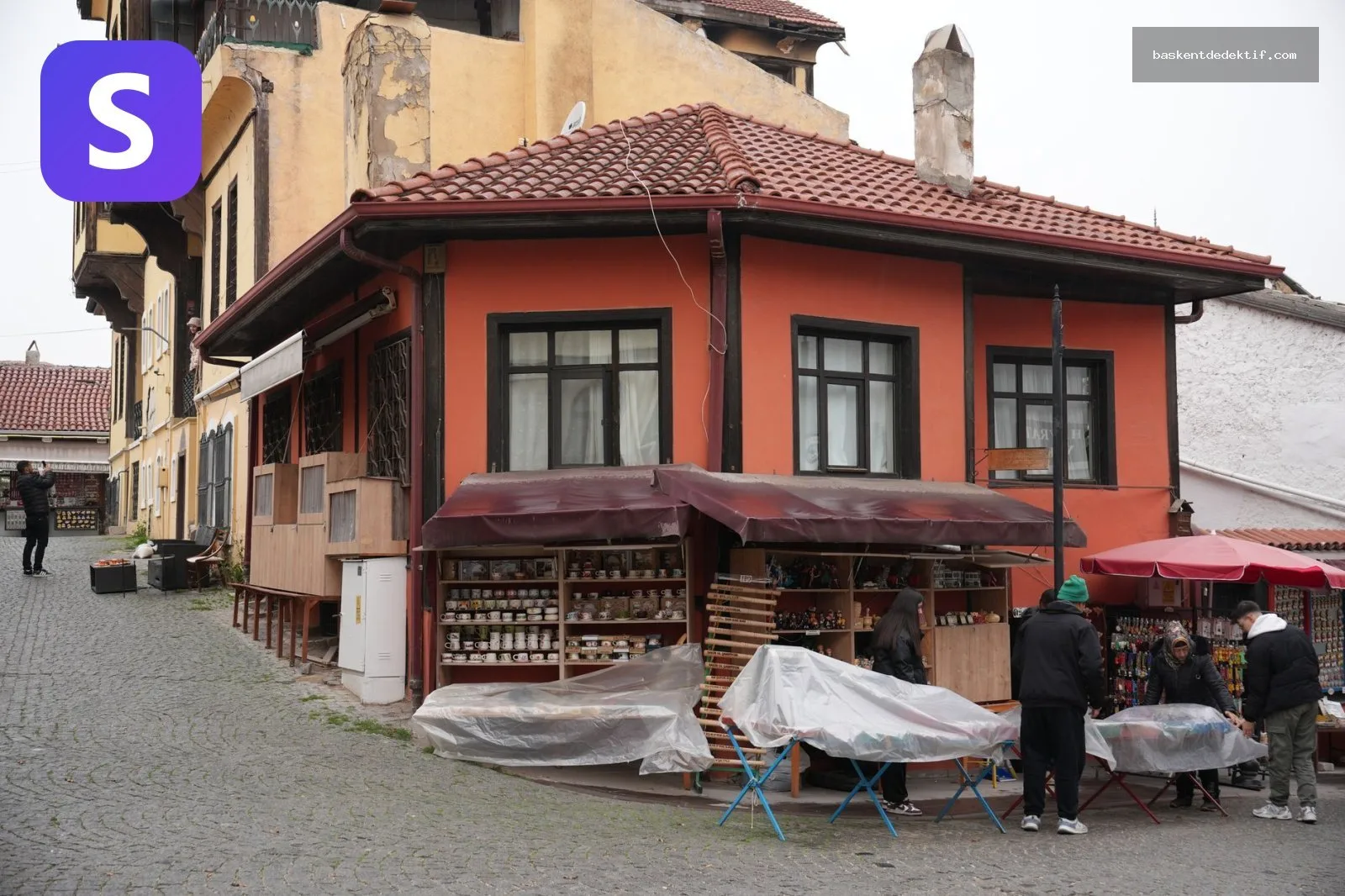 Odunpazarı Merkez Dedektif ile Restorasyon Beyanlarını İnceleme 4 Odunpazarı Dedektif: taş evler ve renkli pazar