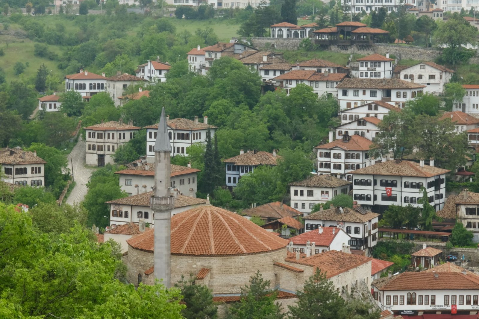 Safranbolu Merkez Dedektif: Şehrin Gizli Gerçeklerini Güvenli Bir Şekilde Keşfedin! 2 Dedektif Safranbolu Safranbolu’nun tarihi sokaklarında Osmanlı mimarisinin gizli detektif hikayeleri