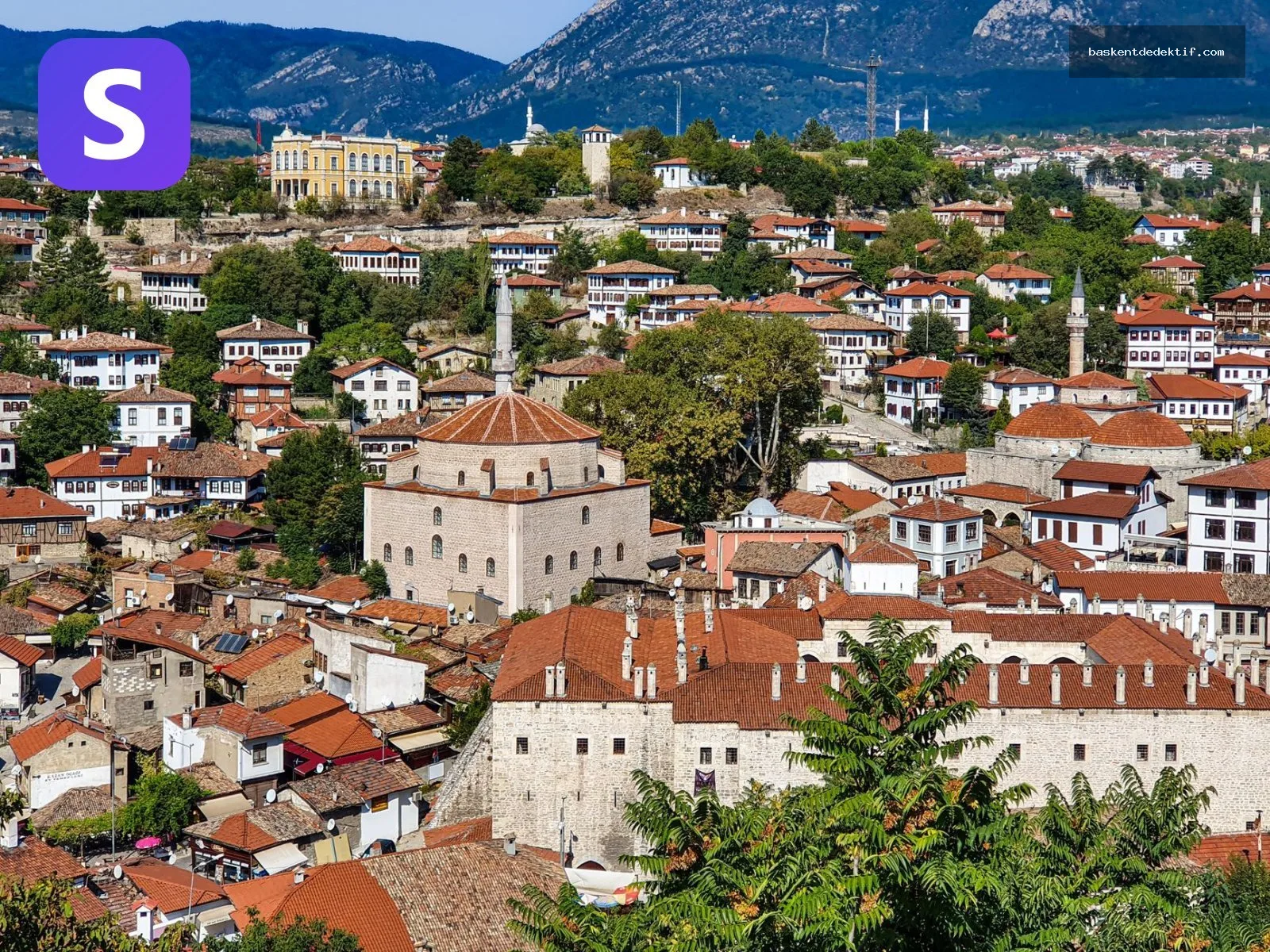 Dedektif Safranbolu, kırmızı çatılarıyla Osmanlı evleri