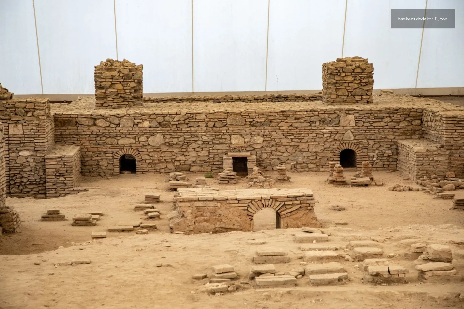 Talas Dedektif: Kayseri’nin Modern Araştırma ve Çözüm Merkezi 2 Roman bath ruins at Viminacium with detective clues hinting at ancient mysteries